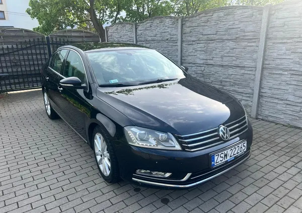babimost Volkswagen Passat cena 35000 przebieg: 196000, rok produkcji 2011 z Babimost